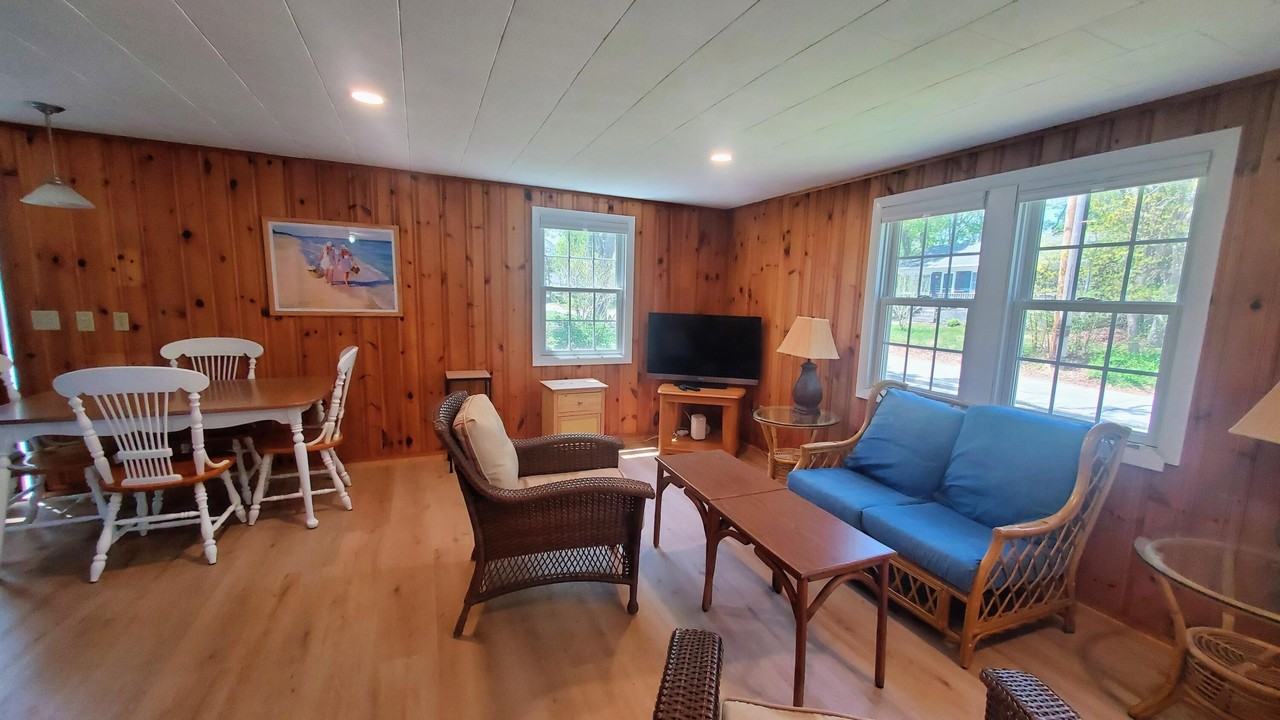 66 Uncle Edwards Rd - Photo 4 of 19