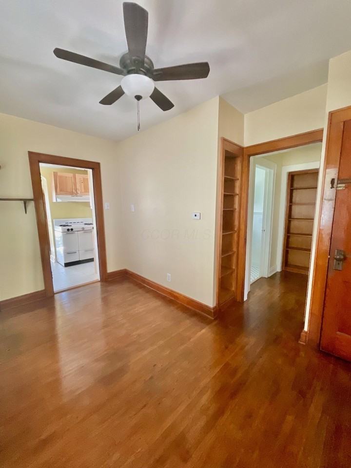 261 N Wheatland Ave - Photo 6 of 25