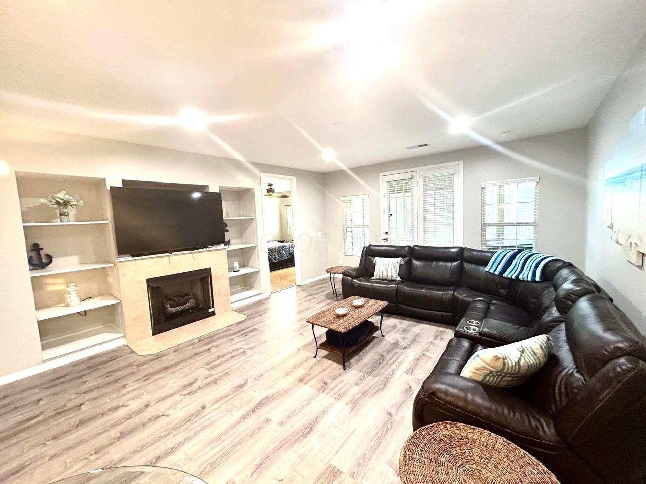 6140 Sowerby Ln - Photo 5 of 22