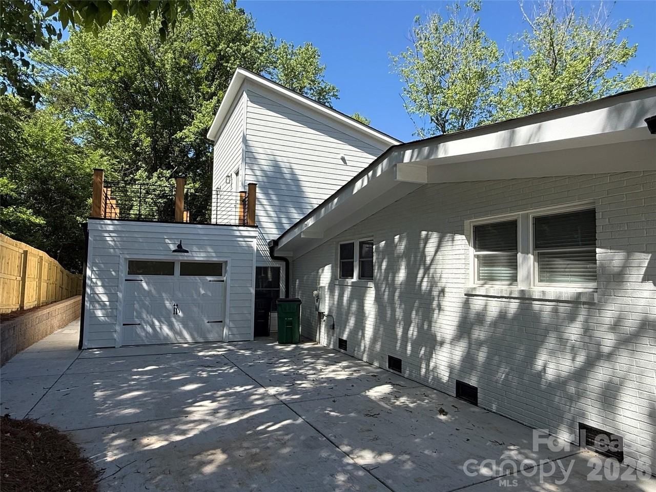 1139 Clanton Rd - Photo 2 of 31
