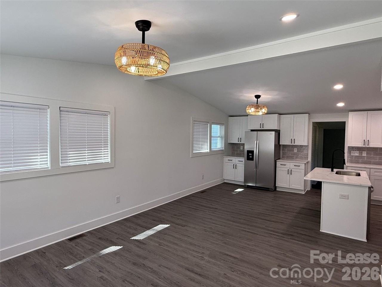 1139 Clanton Rd - Photo 3 of 31