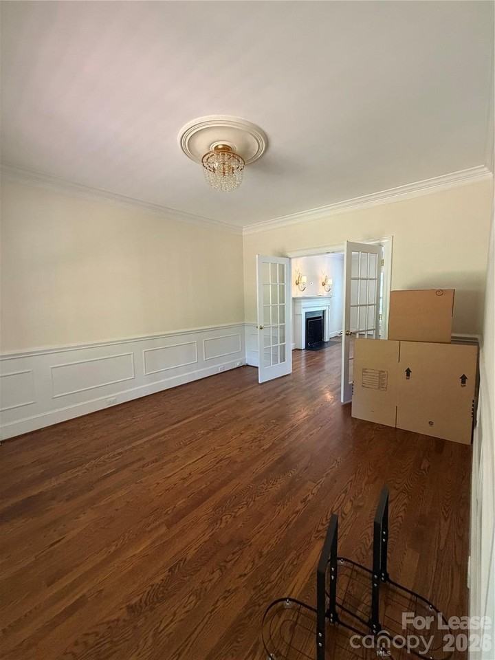 5906 Sharon Hills Rd - Photo 3 of 5