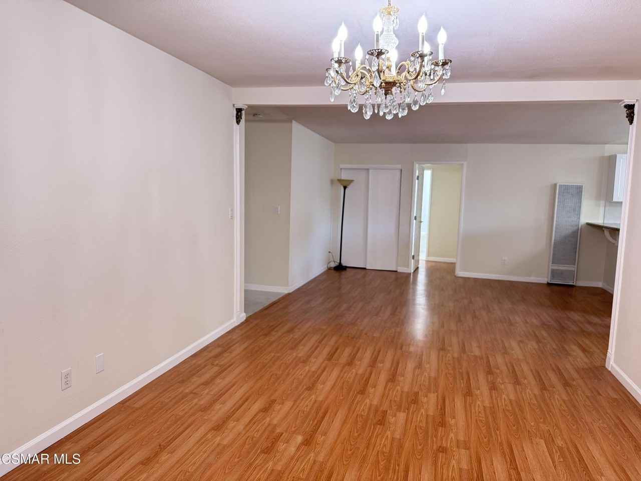 18530 Hatteras St #313 - Photo 3 of 19
