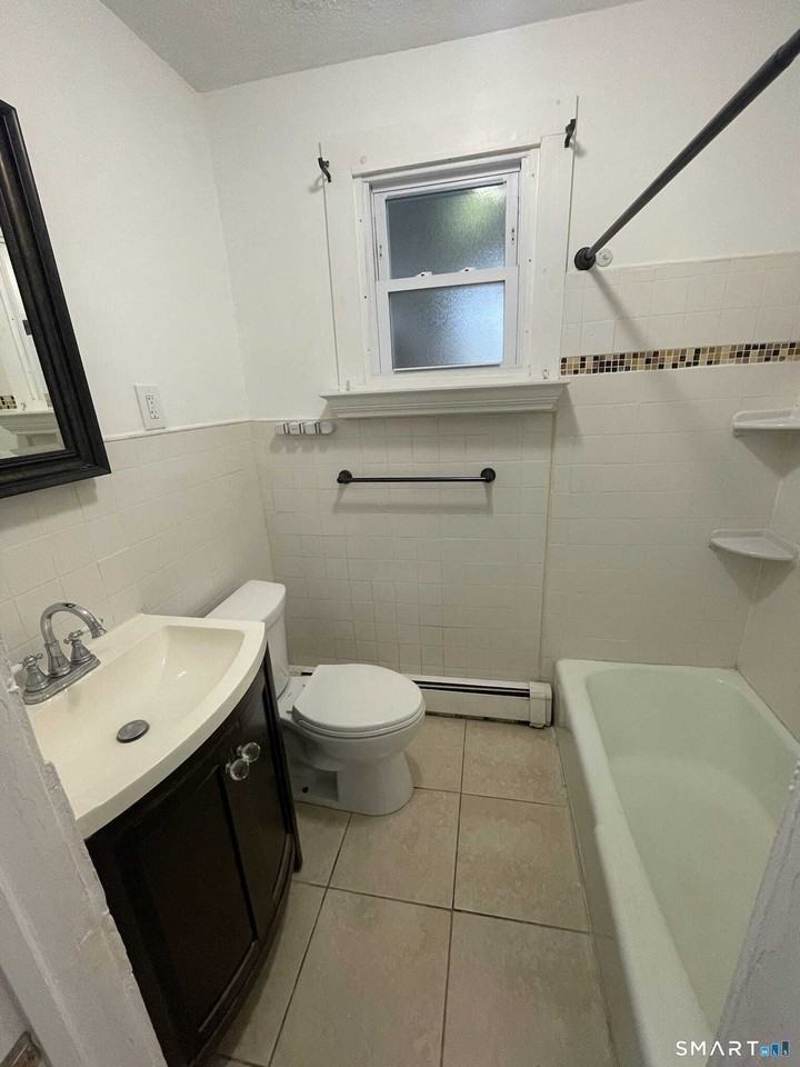 128 Bartholomew Ave - Photo 3 of 12