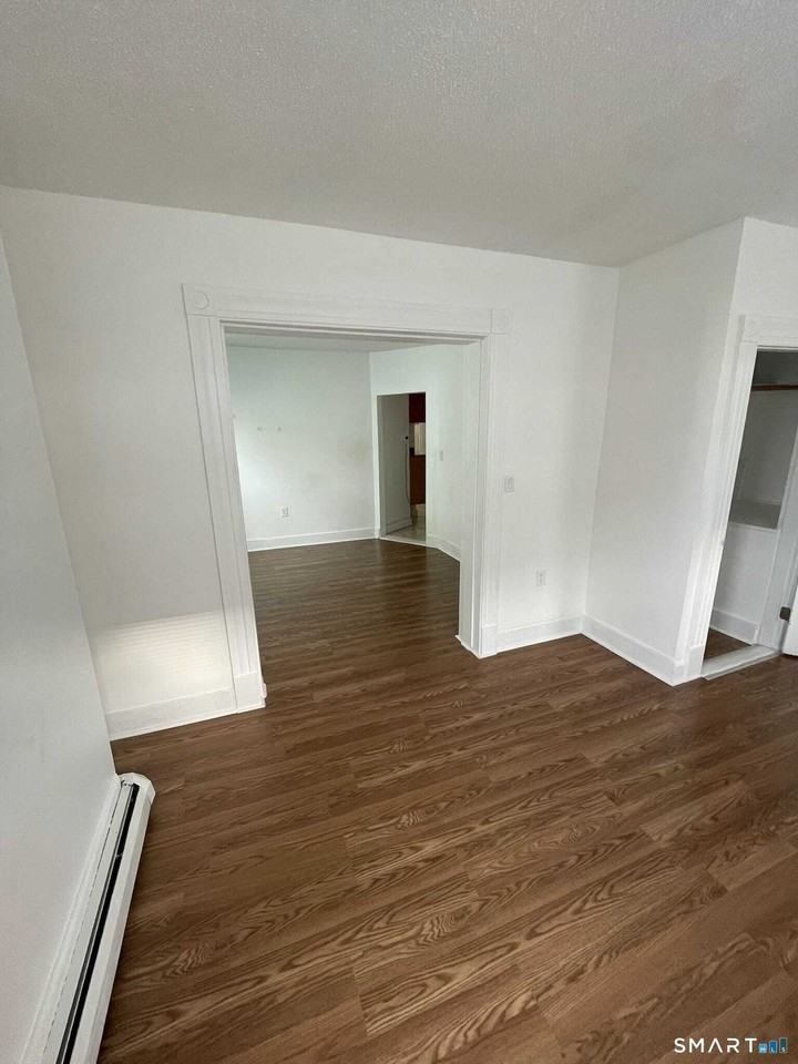 128 Bartholomew Ave - Photo 7 of 12