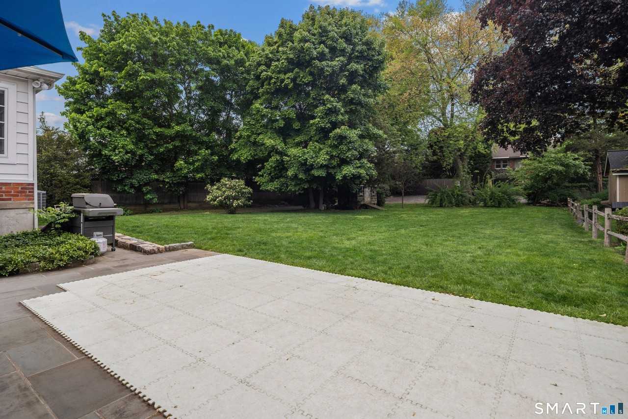 20 Orchard St - Photo 6 of 31
