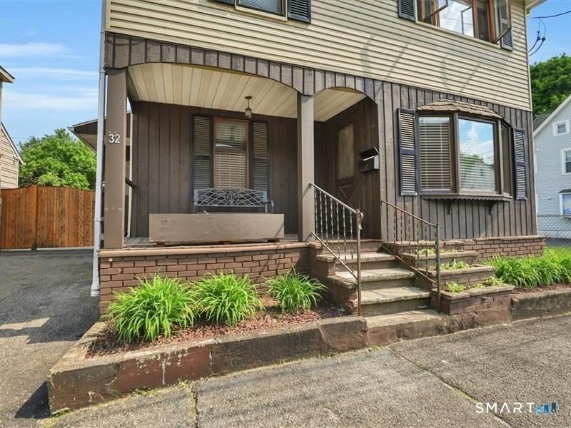 36 Britton Ave - Photo 2 of 18