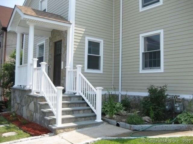95 Highview Ave #2 - Photo 4 of 12