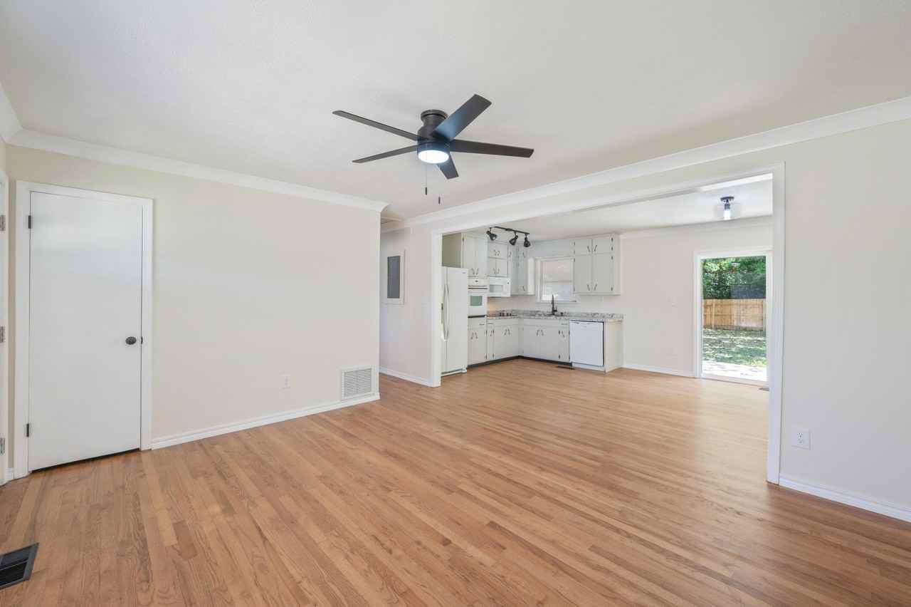 712 Bruce Ave - Photo 6 of 30