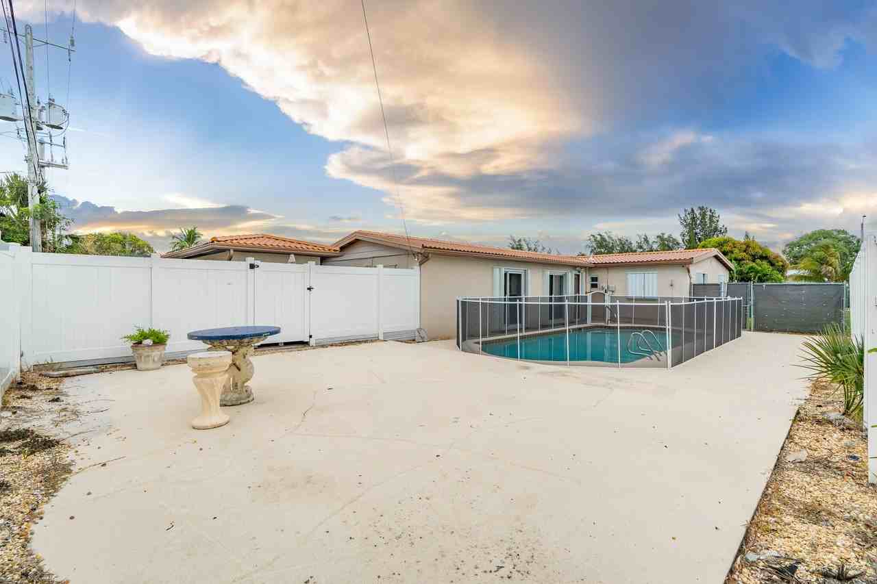 3201 Alice Dr - Photo 6 of 50