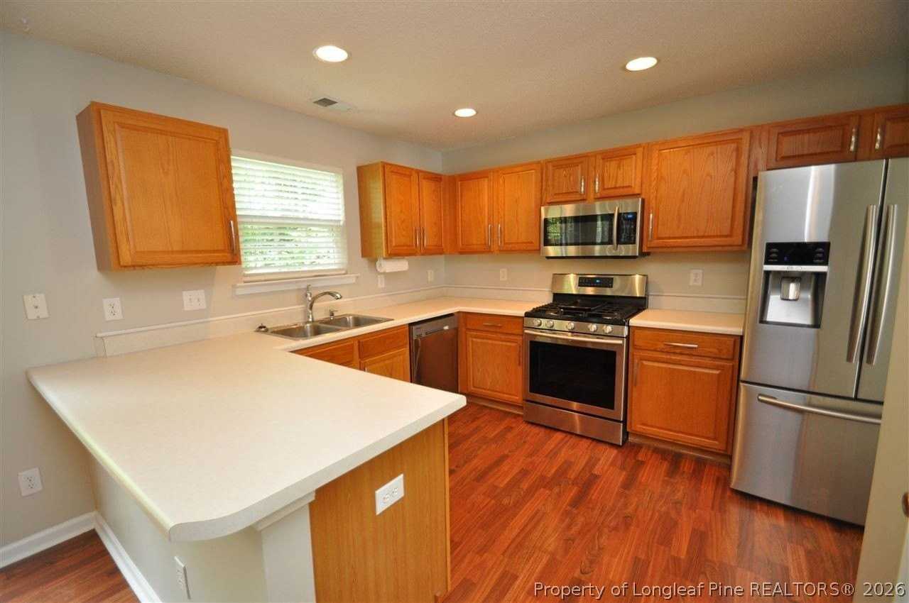 117 Tiverton Woods Dr - Photo 5 of 25