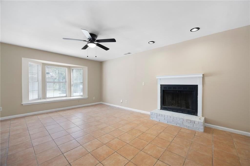 2898 Lakemont Dr Sw - Photo 2 of 25