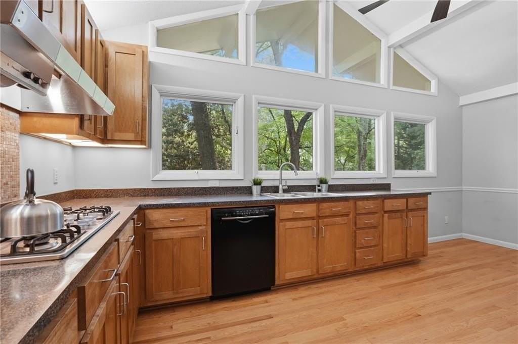 2209 Cherring Ln - Photo 6 of 21