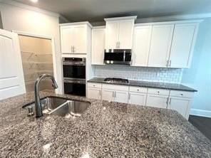 2043 Hamilton Lake Pkwy - Photo 6 of 31
