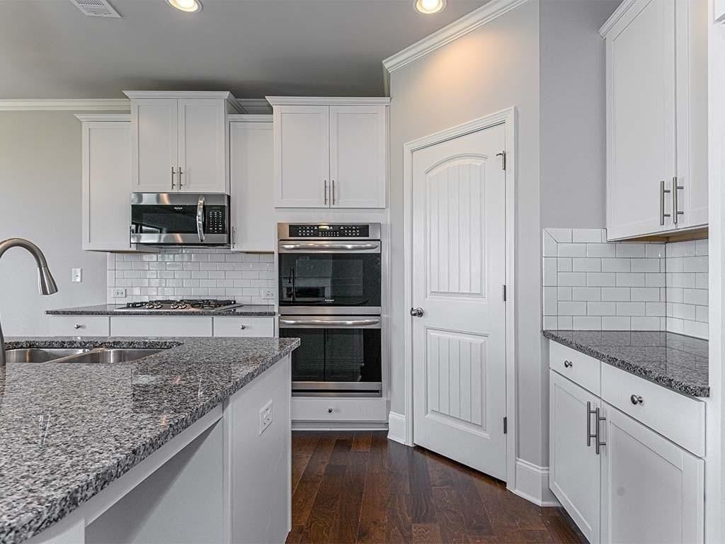 2043 Hamilton Lake Pkwy - Photo 7 of 31