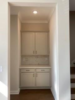 840 Kenway Ave - Photo 5 of 13