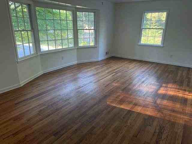 2836 Umberland Dr - Photo 3 of 16