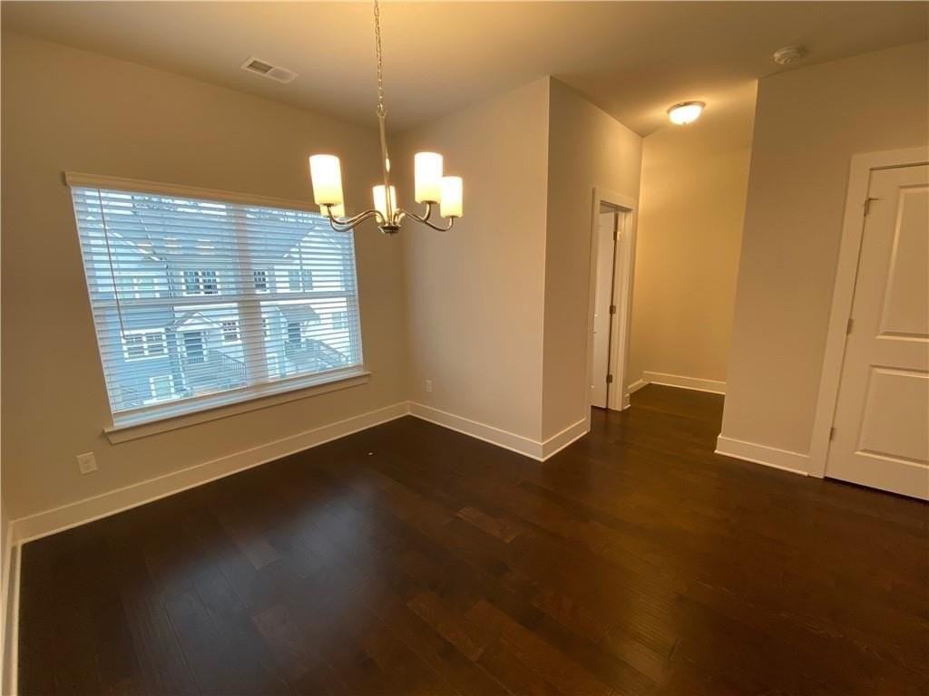 3779 Oxford Cir - Photo 5 of 19