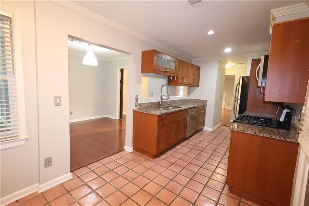 19 Brittany Way Ne - Photo 7 of 32