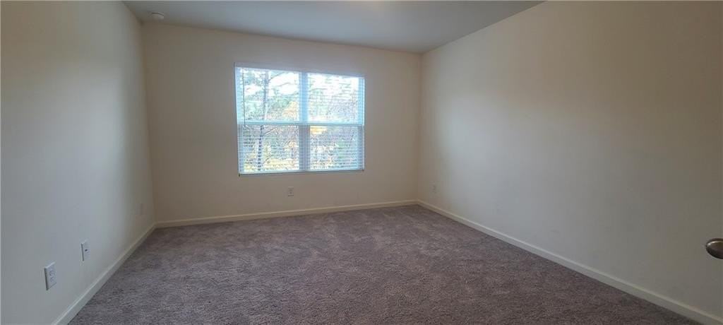1516 Vernon Blvd - Photo 7 of 14