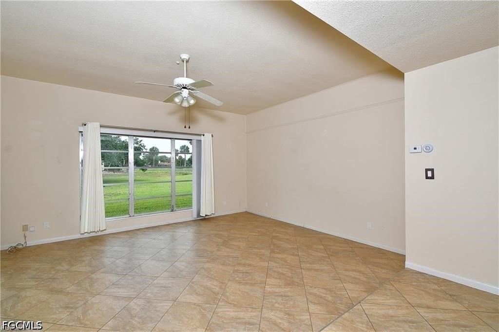 9 Park Lane Cir - Photo 5 of 30