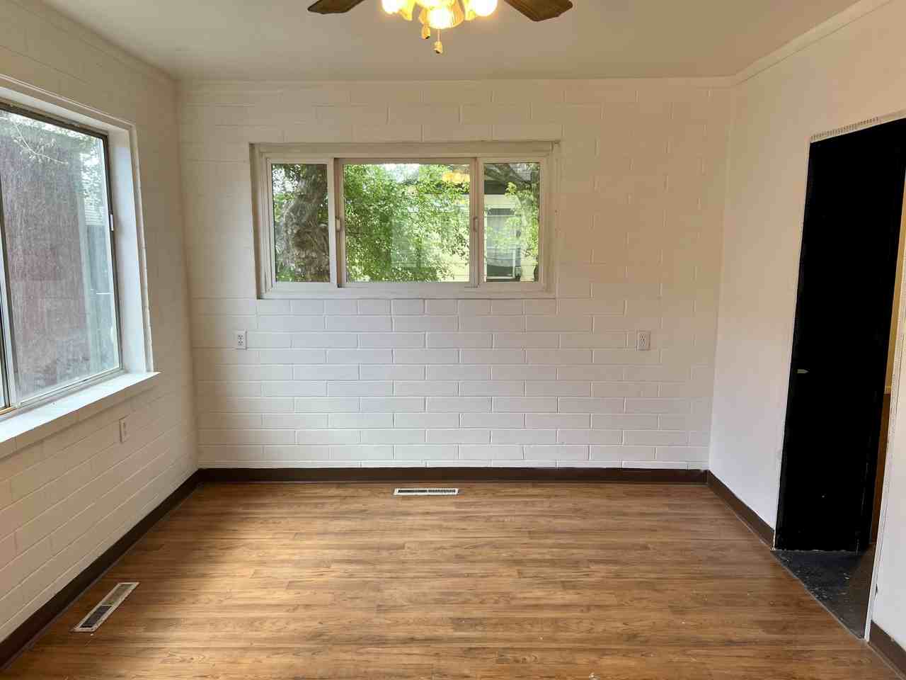 1168 Idaho St - Photo 4 of 30