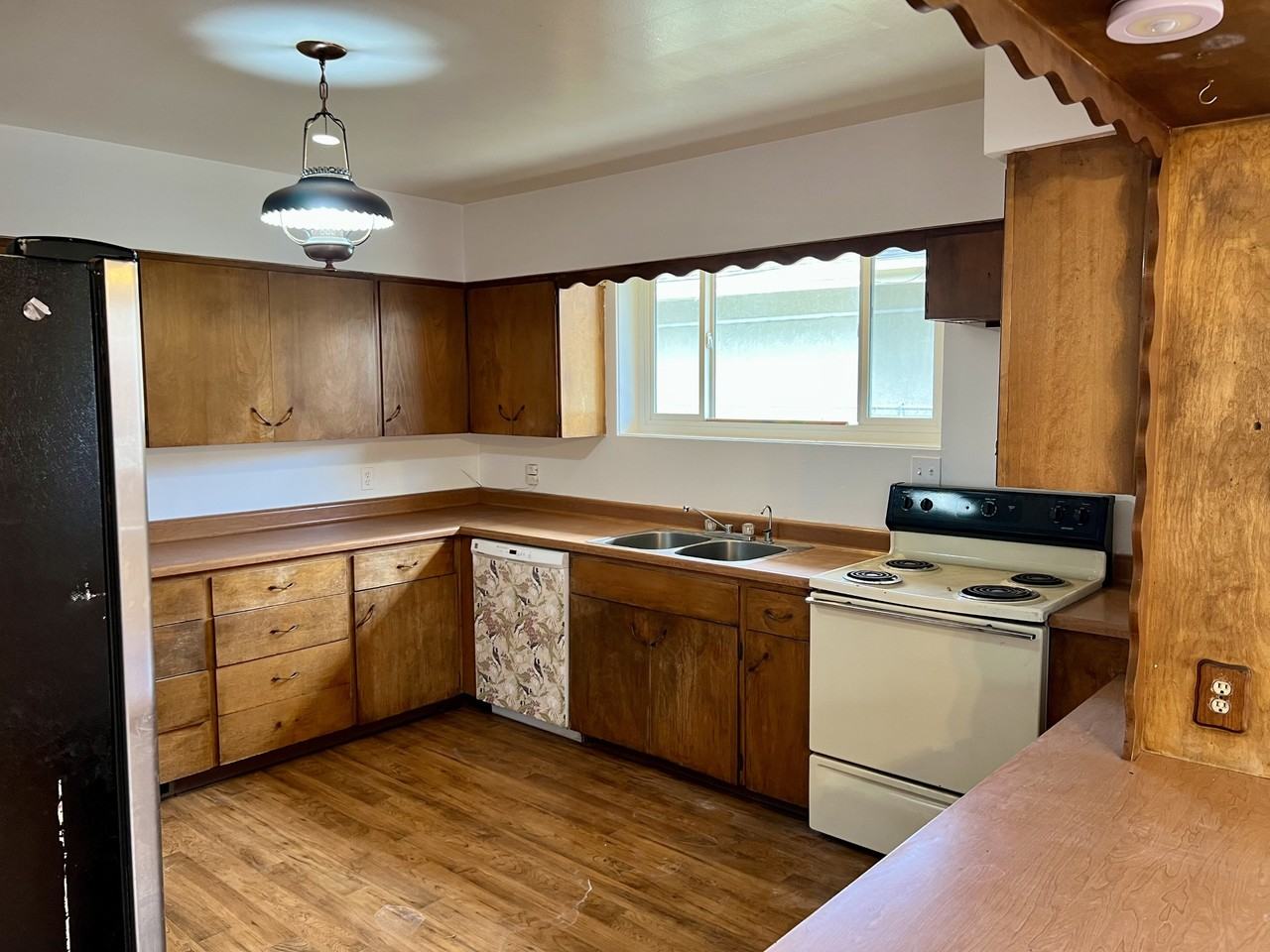 1168 Idaho St - Photo 7 of 30