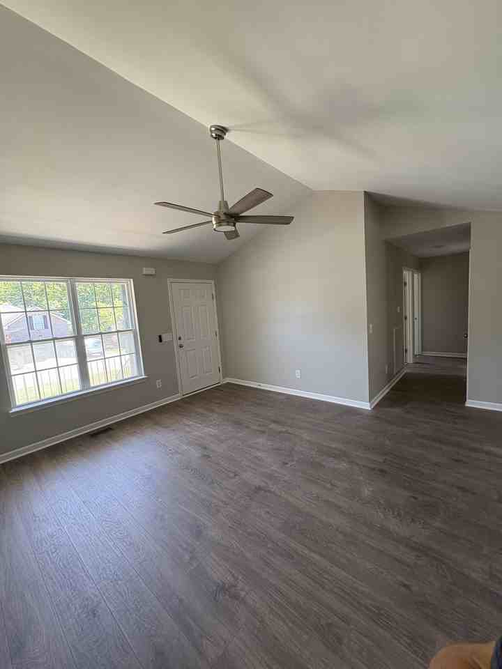 413 Anthony Branch Dr #1 - Photo 3 of 17