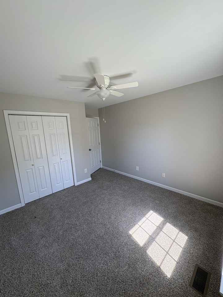 413 Anthony Branch Dr #1 - Photo 6 of 17