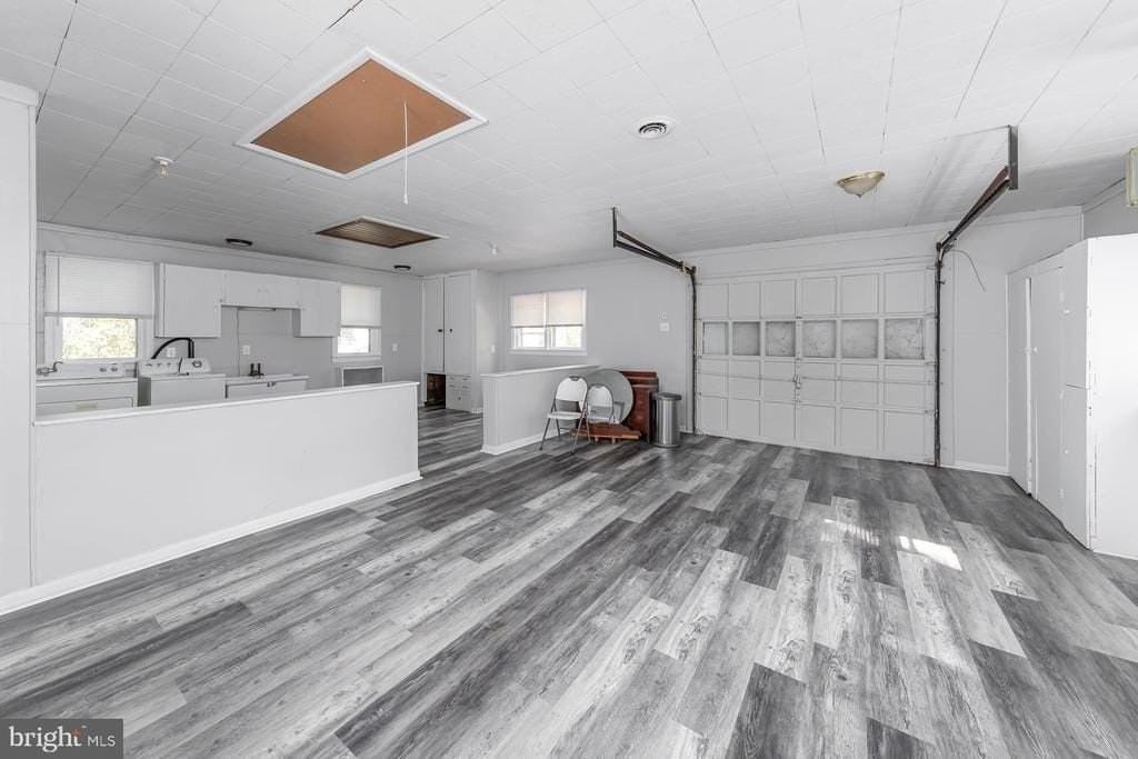 1100 Woodlawn Ave - Photo 7 of 15