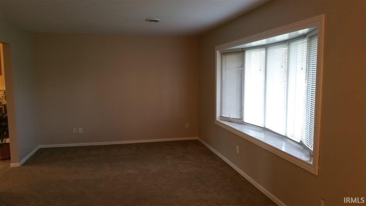 8606 Illinois Rd - Photo 6 of 9