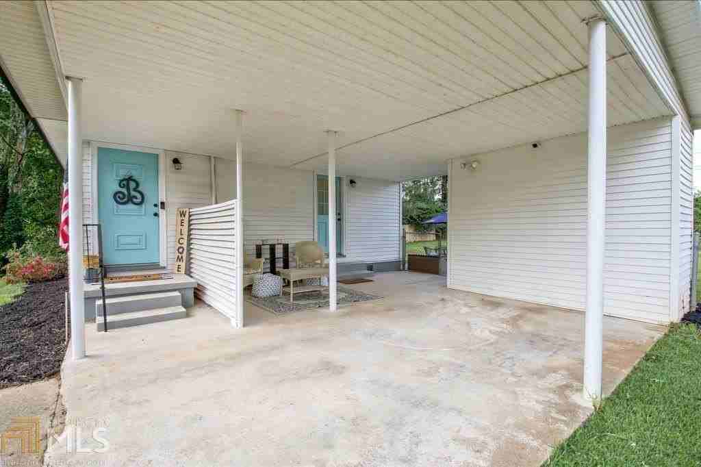 22 Willow Dr - Photo 4 of 28