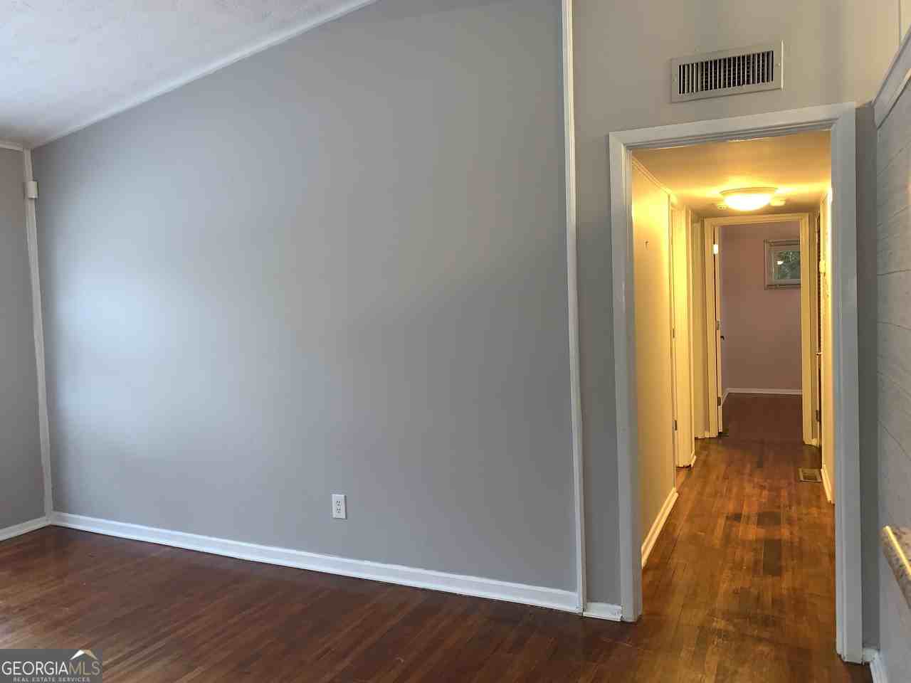 22 Willow Dr - Photo 7 of 28
