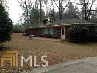 203 Walnut Dr - Photo 2 of 6