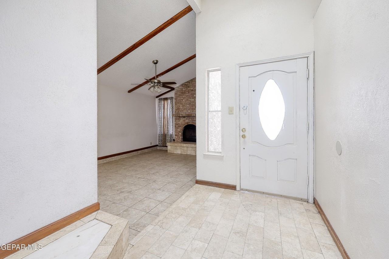 10125 Racoon Dr - Photo 6 of 29