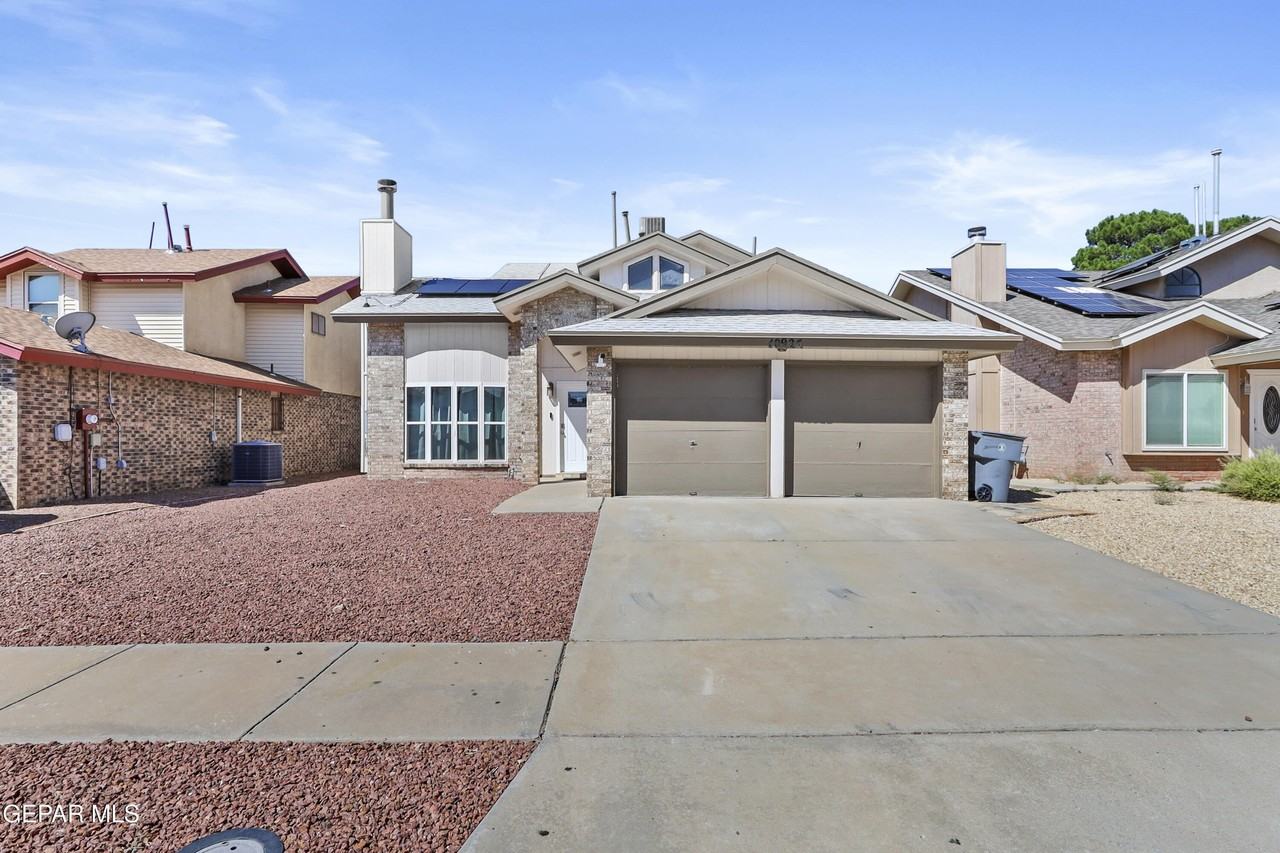 10925 Ernie Banks Dr - Photo 2 of 24