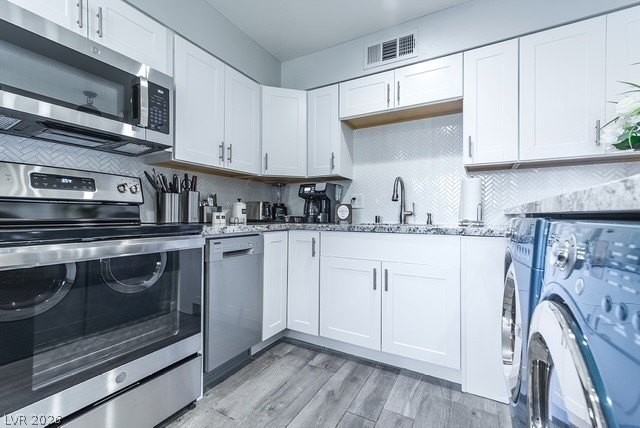 350 E Desert Inn Rd #H203 - Photo 7 of 20