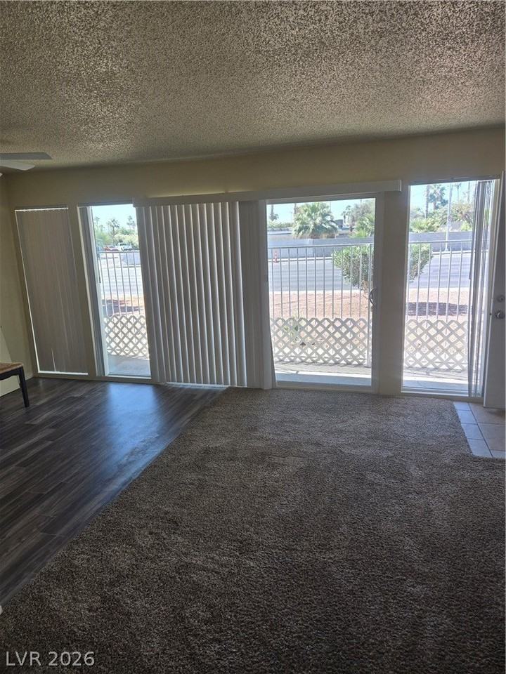 1388 E Desert Inn Rd #2 - Photo 4 of 23