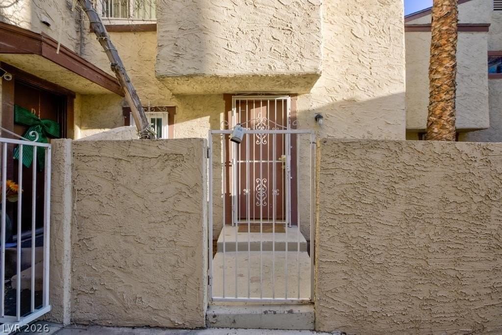 5031 Spencer St #C - Photo 2 of 19