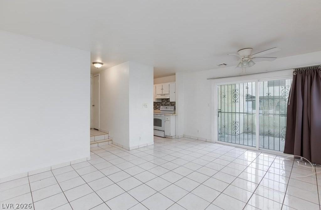 5031 Spencer St #C - Photo 6 of 19