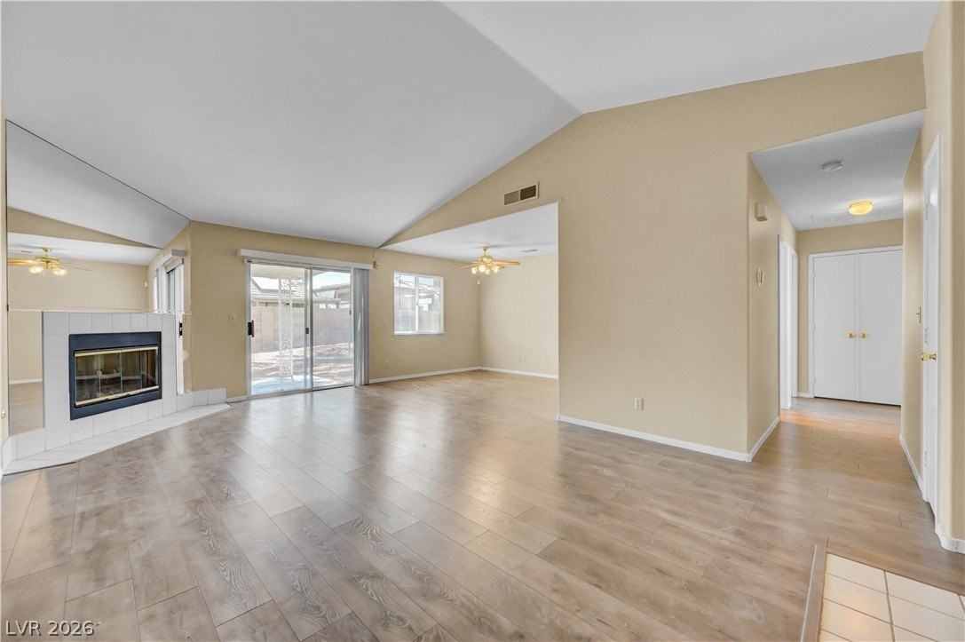 4814 Spring Falls Way - Photo 5 of 47