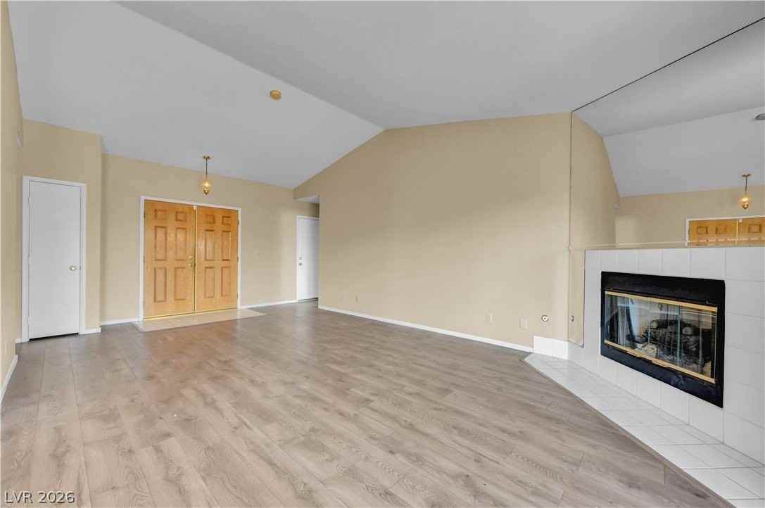 4814 Spring Falls Way - Photo 7 of 47