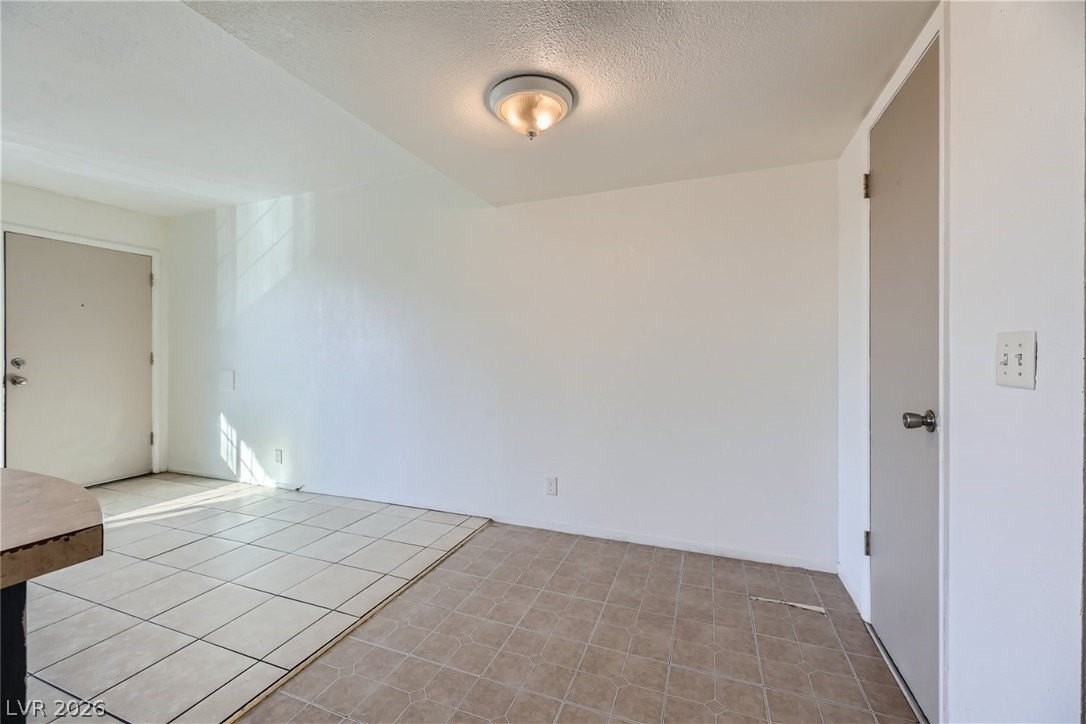 3604 Thomas Ave #4 - Photo 6 of 17