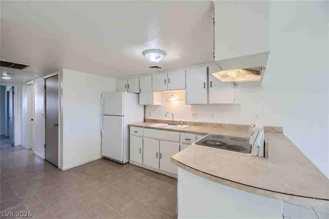 3604 Thomas Ave #4 - Photo 7 of 17