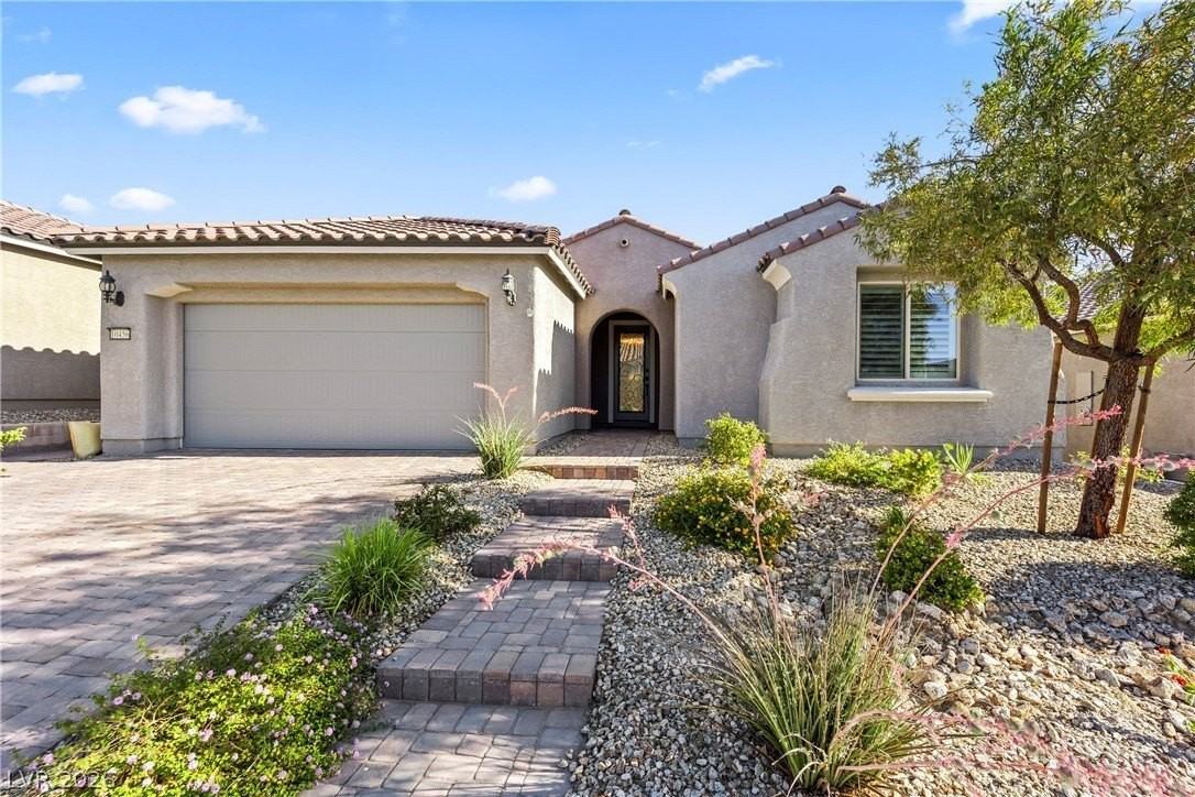 10456 Skye Arroyo Ave - Photo 2 of 46