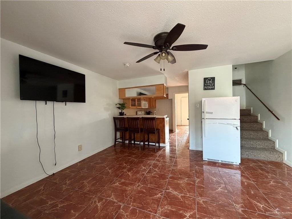 1418 Beech Ave #16 - Photo 4 of 26