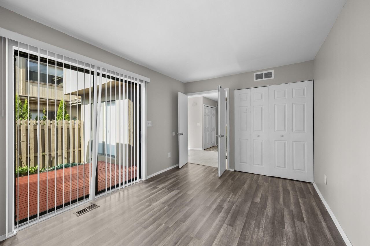 5353 Wright Way W - Photo 5 of 37