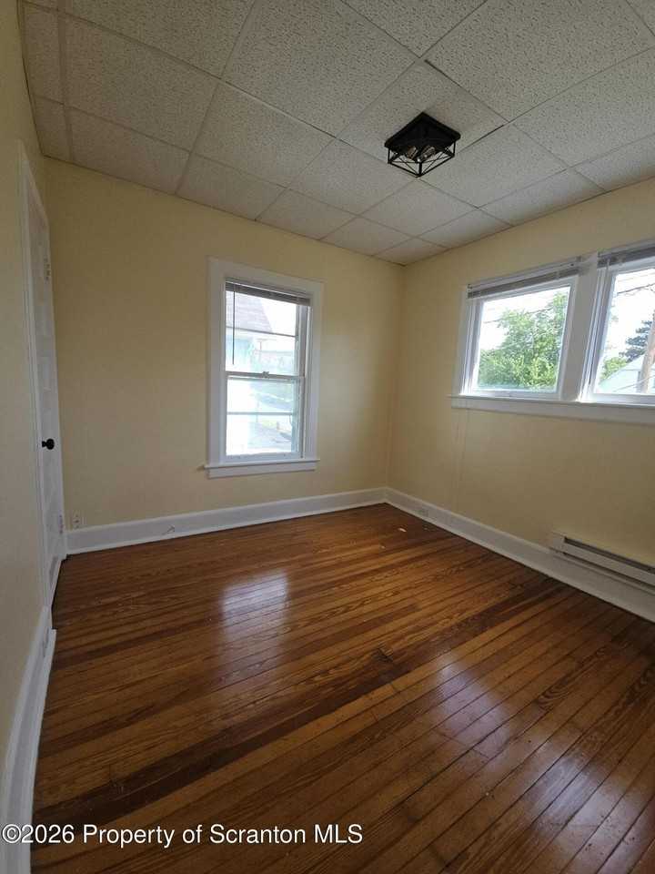 1327 Oram St #2 - Photo 7 of 17