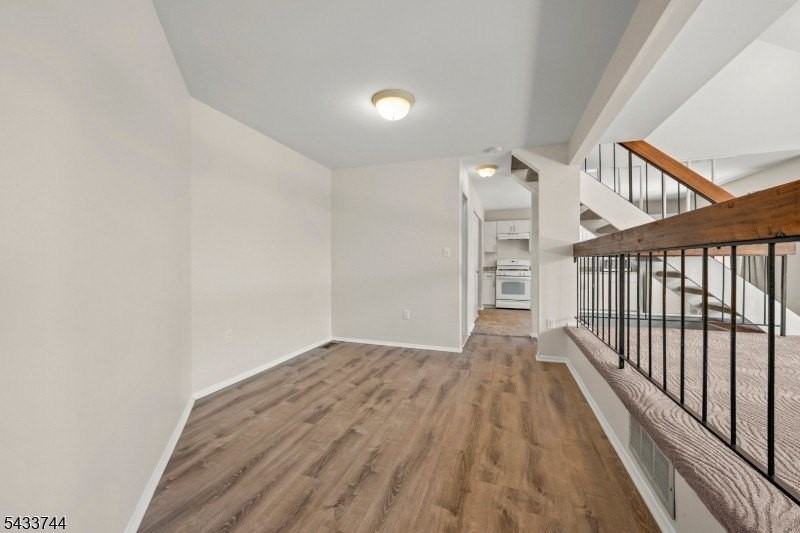 30 Chestnut Ct - Photo 6 of 25