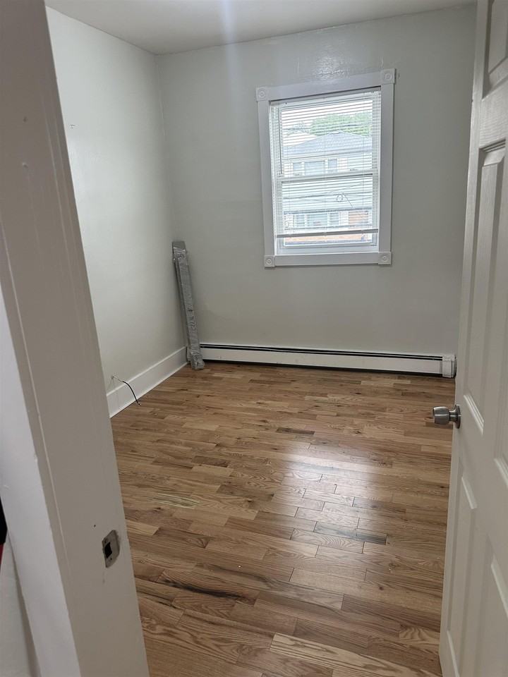 53 Terhune Ave #3 - Photo 7 of 12